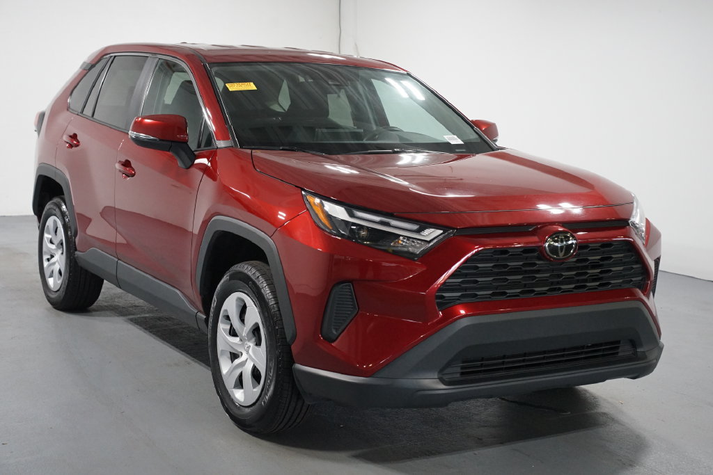 Certified 2025 Toyota RAV4 LE FWD image 3