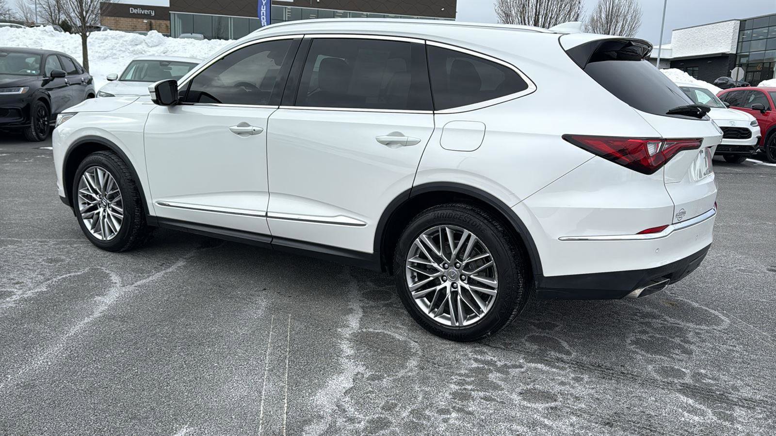 Used 2023 Acura MDX SH-AWD w/ Advance Package image 9