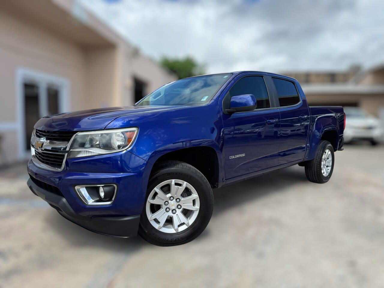 Used 2016 Chevrolet Colorado LT w/ LT Convenience Package image 2