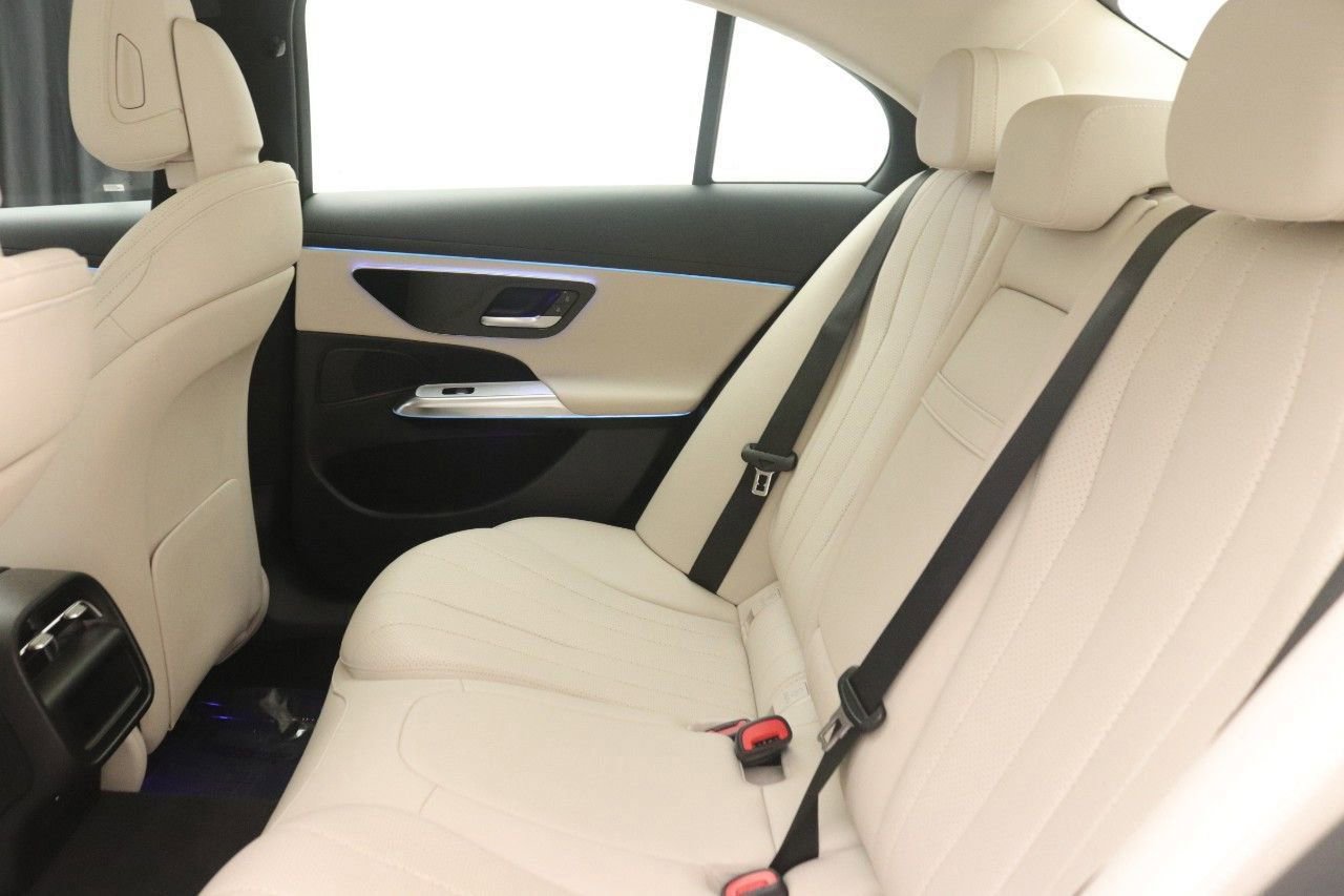 Certified 2024 Mercedes-Benz E 350 4MATIC Sedan image 33