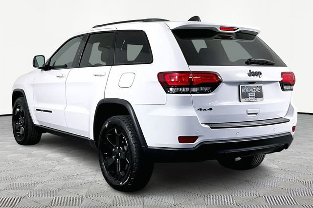 Used 2019 Jeep Grand Cherokee Laredo image 4