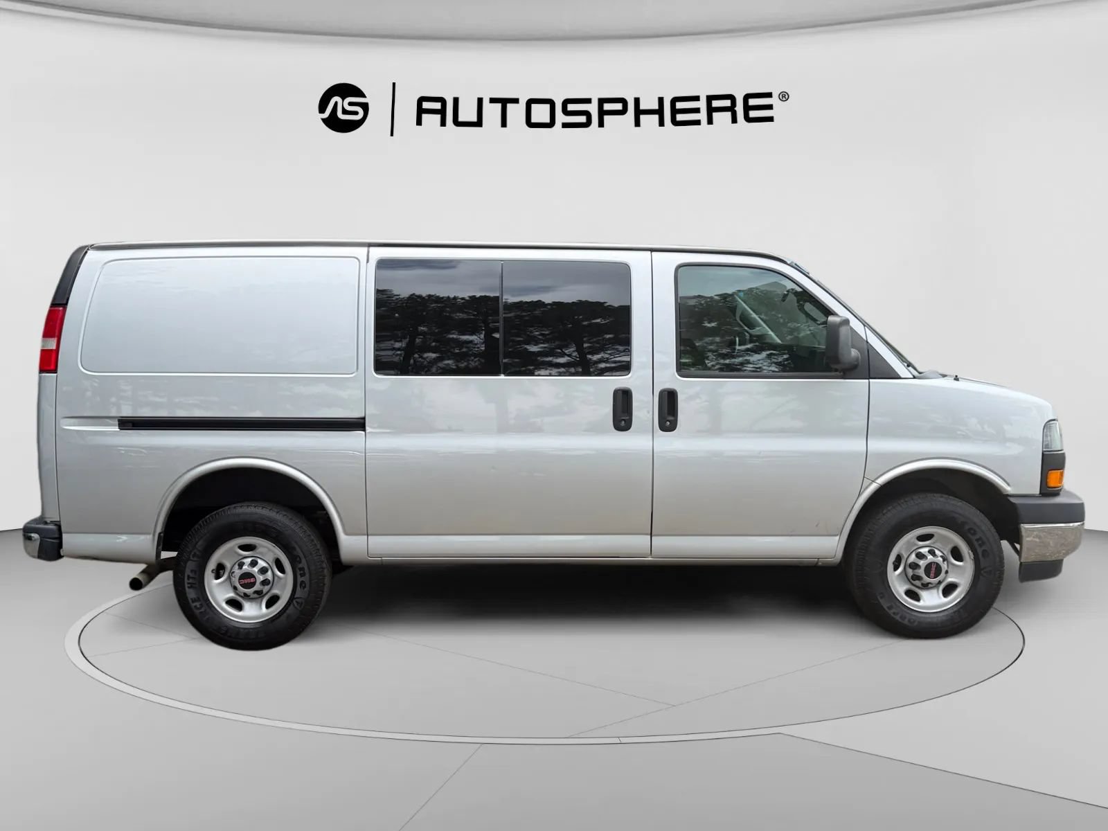 Used 2023 GMC Savana 2500 w/ Driver Convenience Package RWD image 9