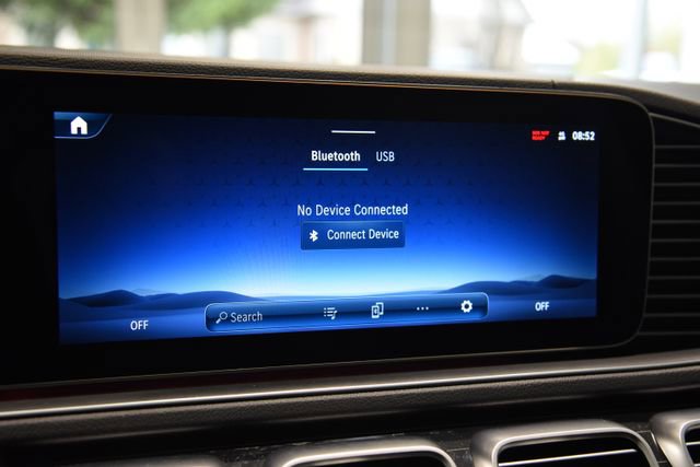 Used 2024 Mercedes-Benz GLS 450 4MATIC image 29