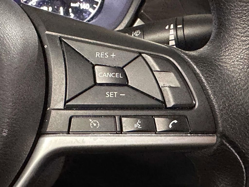 Used 2025 Nissan Altima 2.5 SV image 21