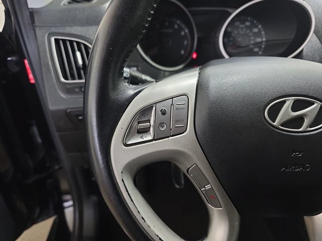 Used 2013 Hyundai Tucson Limited AWD/4WD image 6