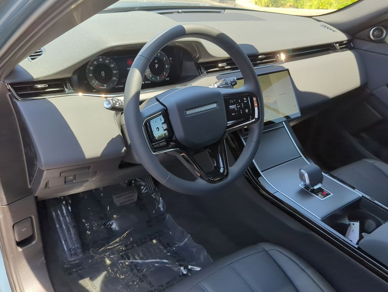 New 2026 Land Rover Range Rover Evoque S image 9