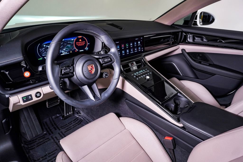 Certified 2025 Porsche Panamera 4 AWD/4WD image 4