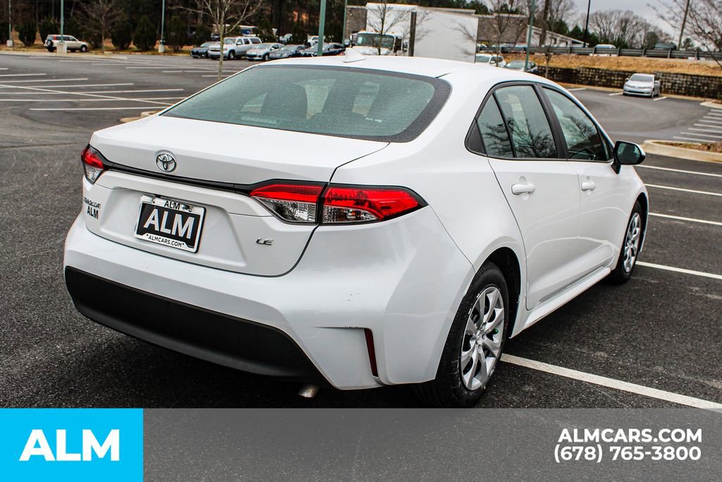 Used 2023 Toyota Corolla LE image 6