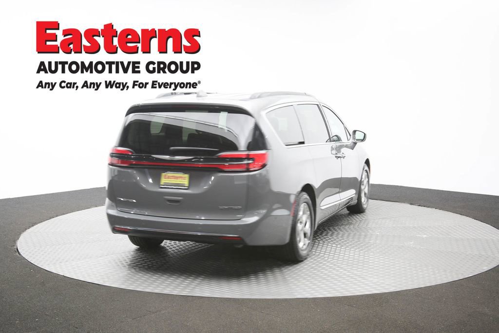 Used 2022 Chrysler Pacifica Limited FWD image 37