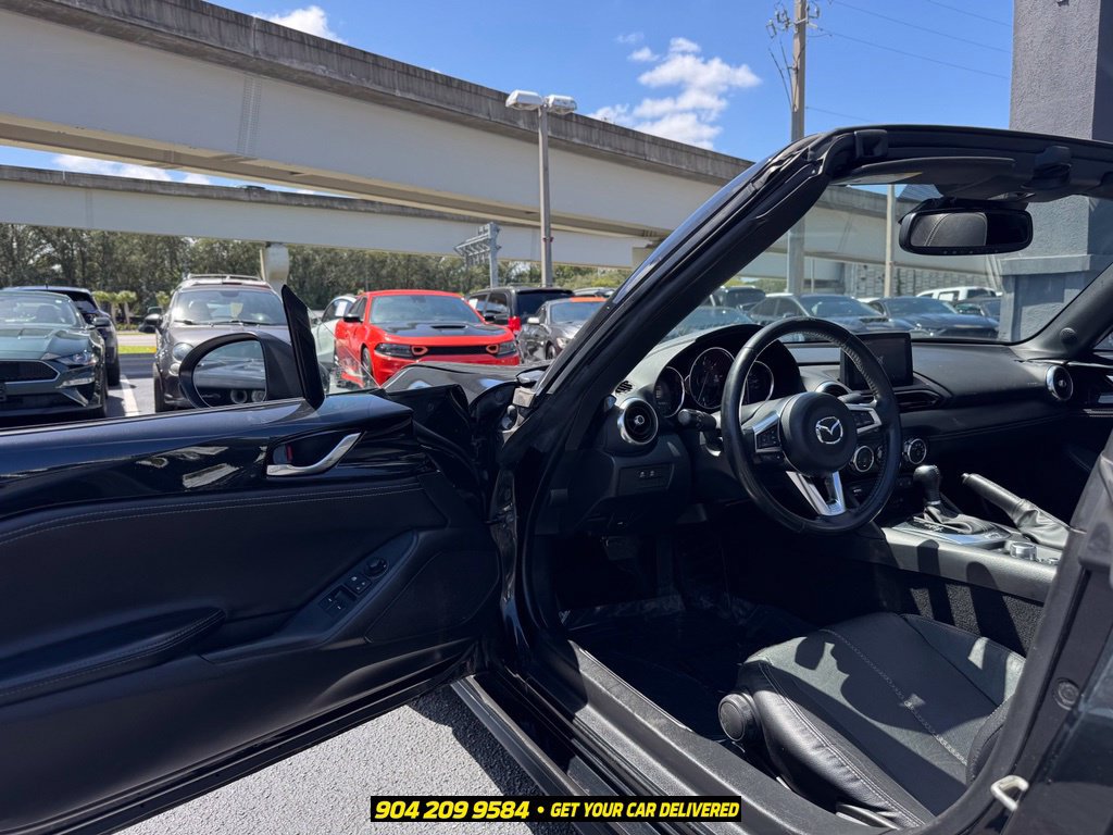 Used 2021 MAZDA MX-5 Miata RF Grand Touring RWD image 22