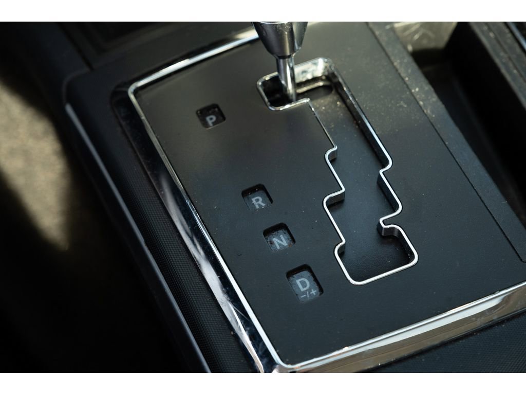 Used 2010 Dodge Charger R/T image 26