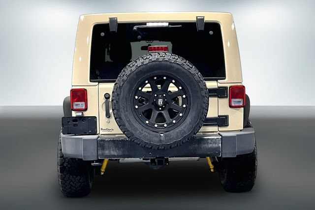 Used 2012 Jeep Wrangler Unlimited Sahara AWD/4WD image 6