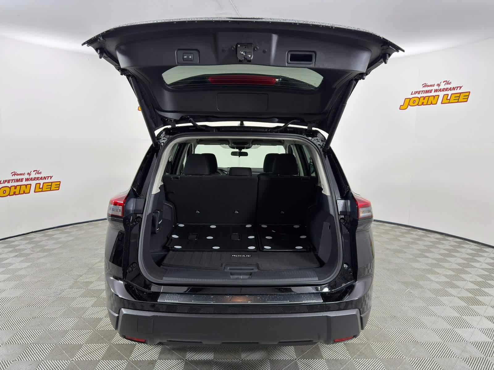 New 2026 Nissan Rogue SV FWD image 5