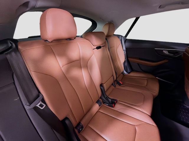 Used 2022 Audi Q8 Premium Plus image 29