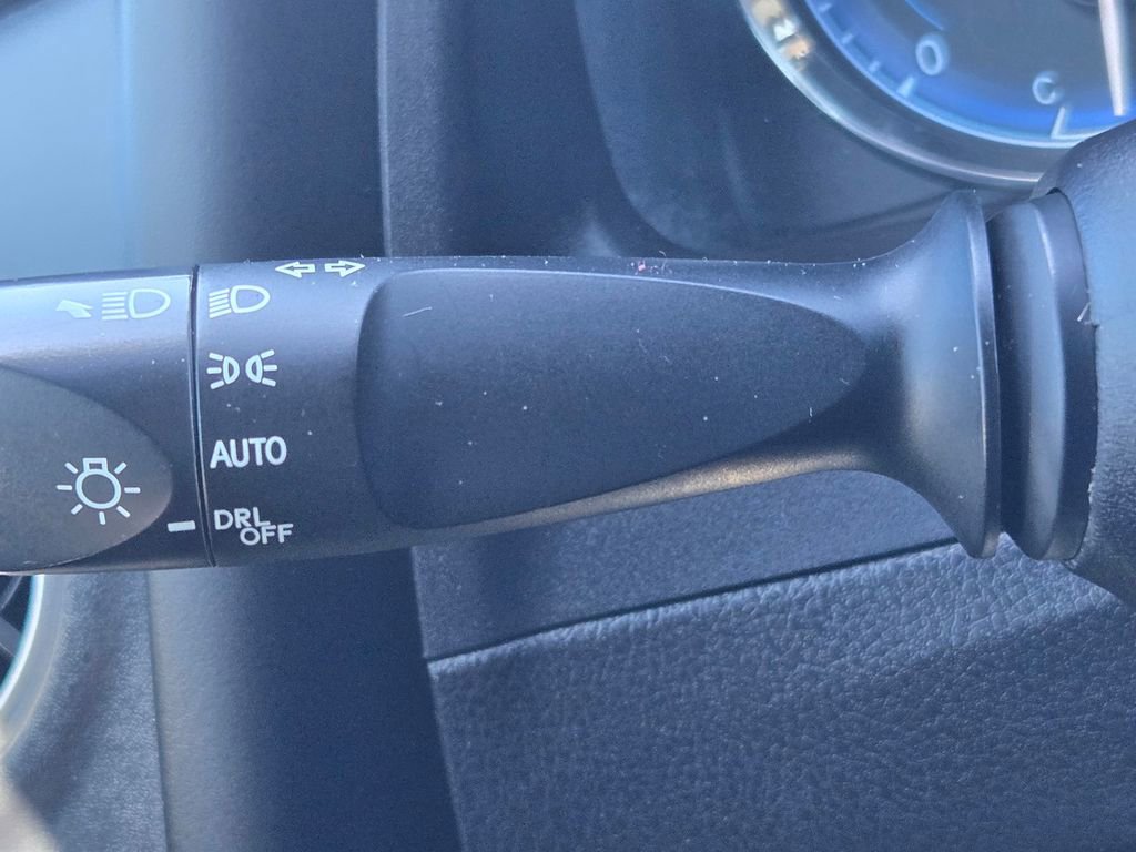 Used 2017 Toyota Corolla LE image 23