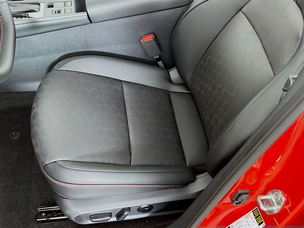 New 2026 Nissan Sentra SR FWD image 18