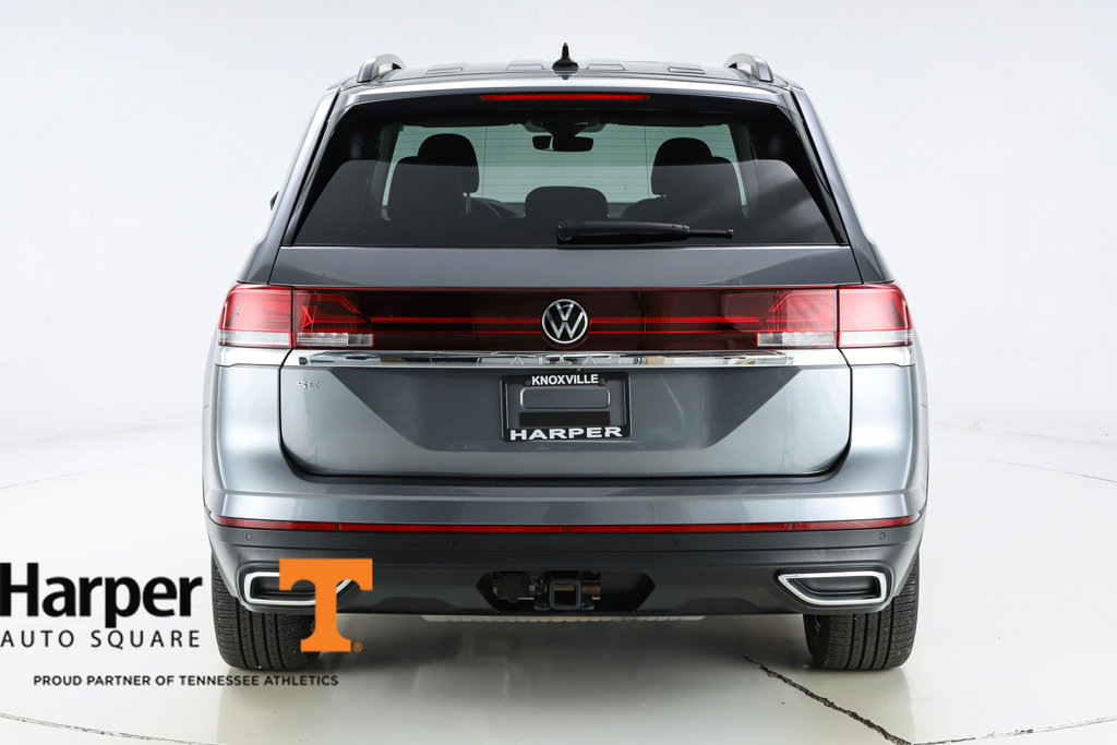 Used 2025 Volkswagen Atlas SE w/ Panoramic Sunroof Package FWD image 48