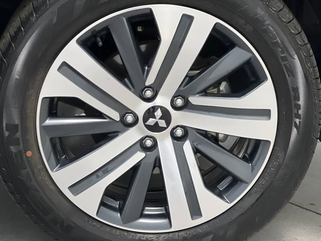 Used 2025 Mitsubishi Outlander Sport AWD image 18