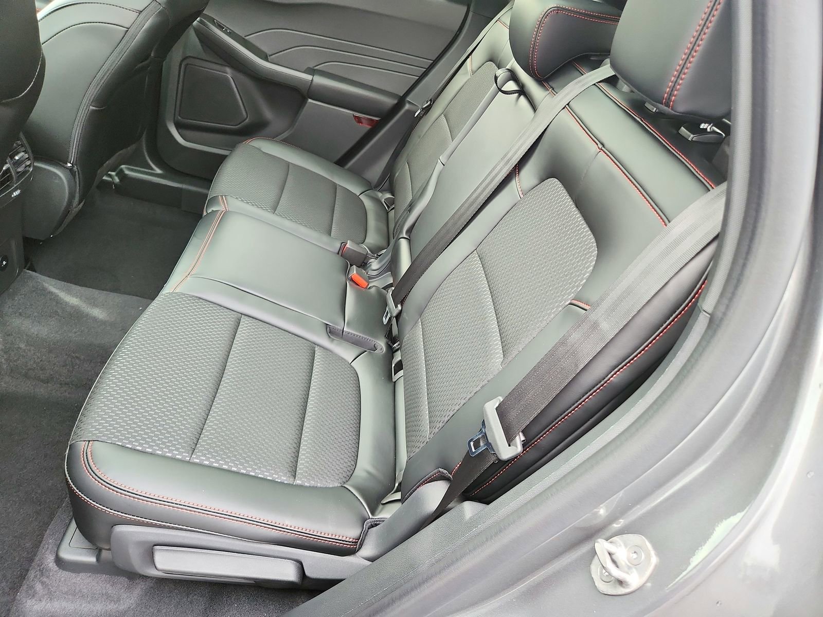 New 2026 Ford Escape ST-Line Select w/ Equipment Group 401A image 24