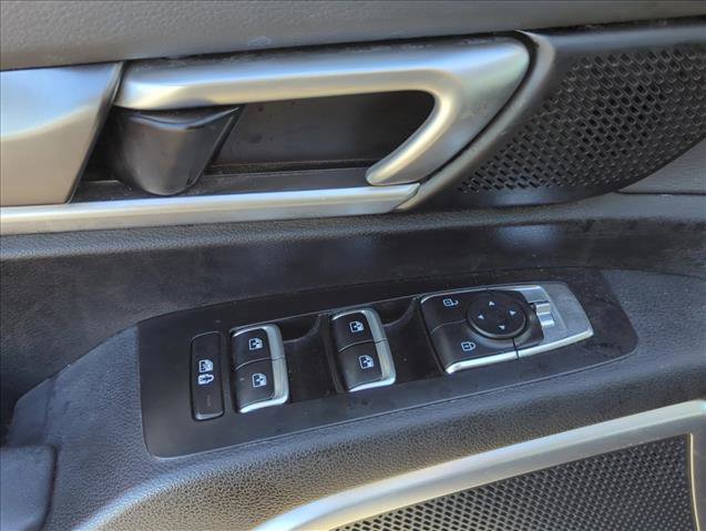 Used 2023 Kia Telluride LX image 10