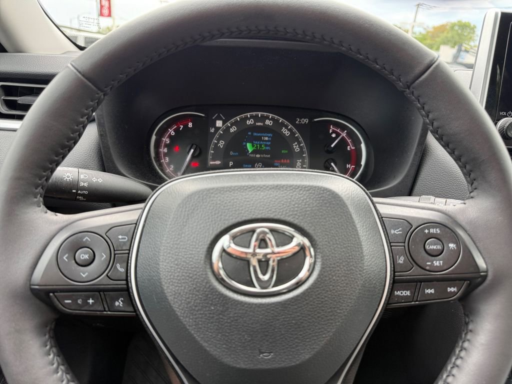 Certified 2025 Toyota RAV4 XLE w/ Convenience Package AWD/4WD image 34
