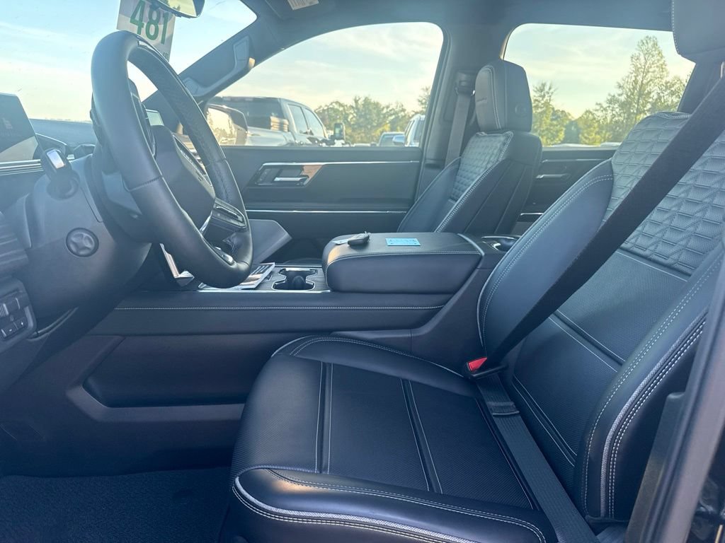 Used 2025 GMC Sierra EV Denali AWD/4WD image 12