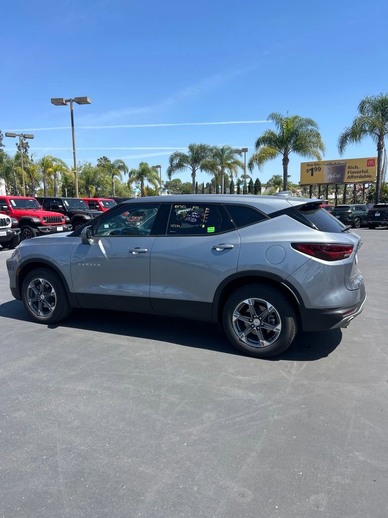 Used 2025 Chevrolet Blazer LT image 5