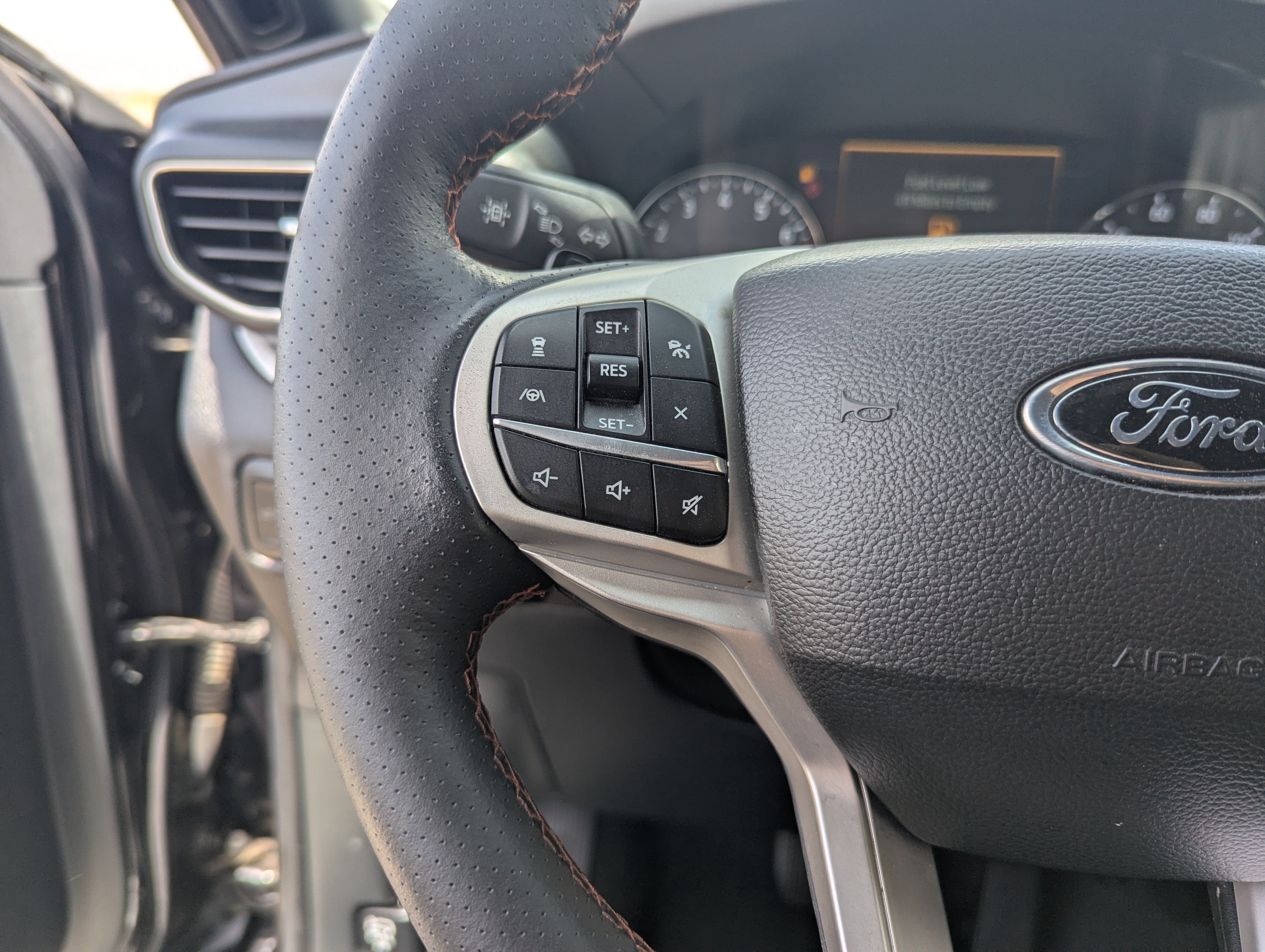 Used 2023 Ford Explorer Timberline w/ Timberline Technology Package AWD/4WD image 31