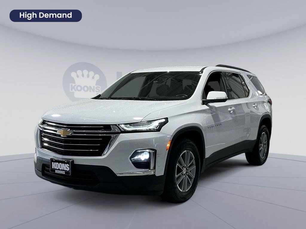 Used 2023 Chevrolet Traverse LT