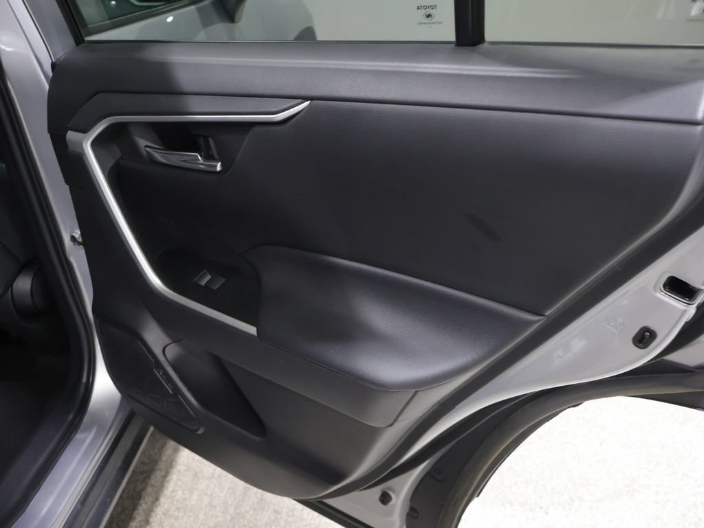Used 2021 Toyota RAV4 XLE w/ Convenience Package AWD/4WD image 24