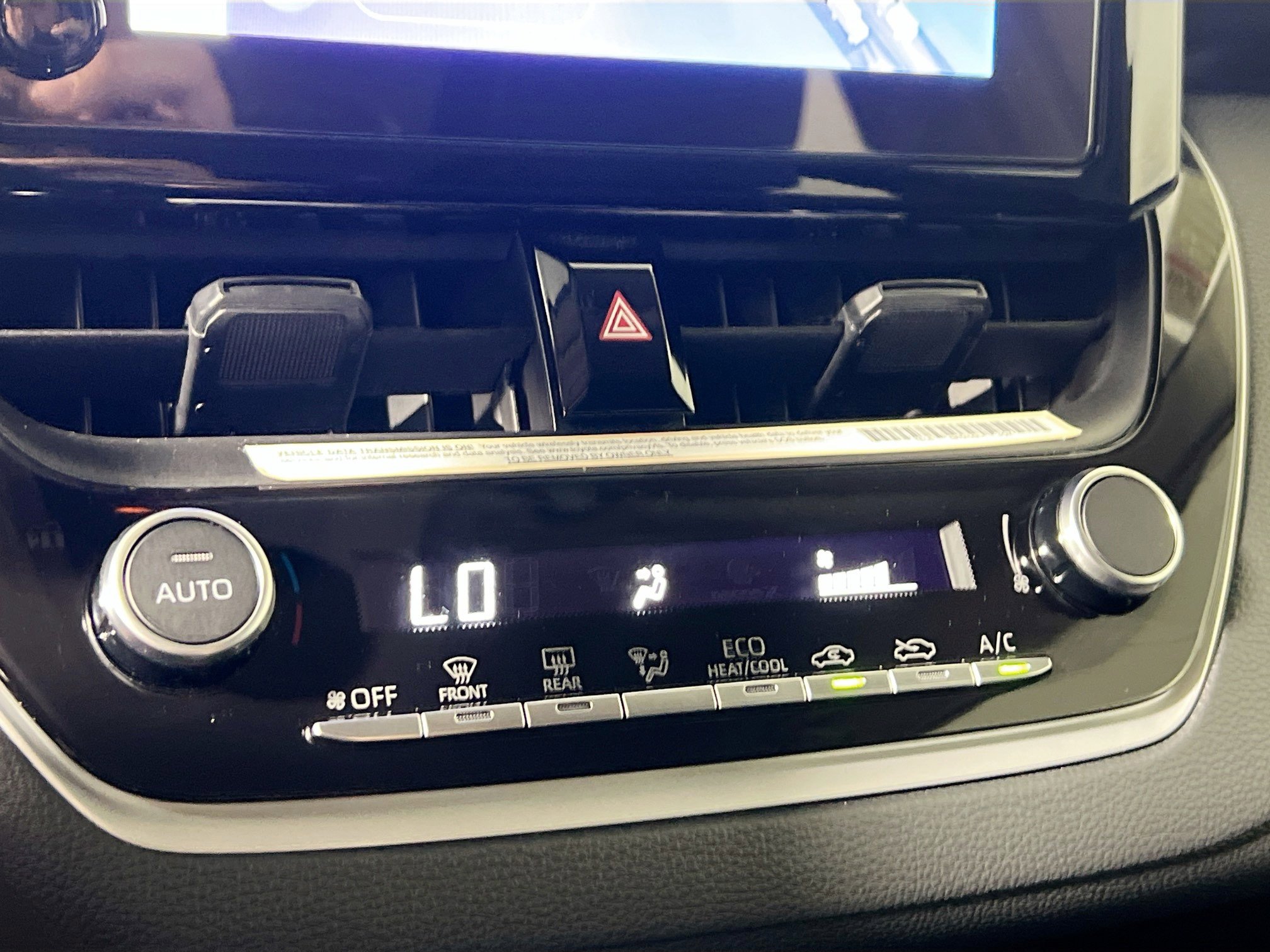 Used 2024 Toyota Corolla LE image 25