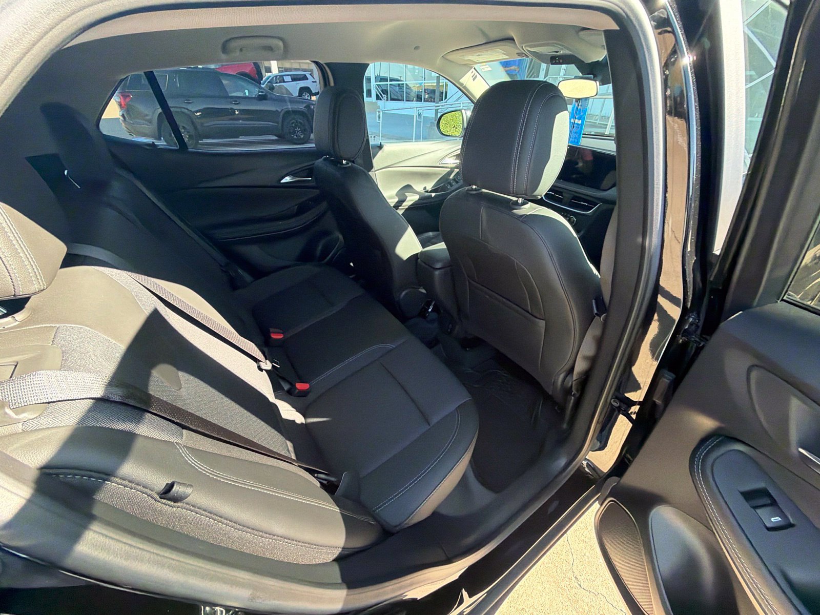 Used 2024 Buick Encore GX Preferred FWD image 15