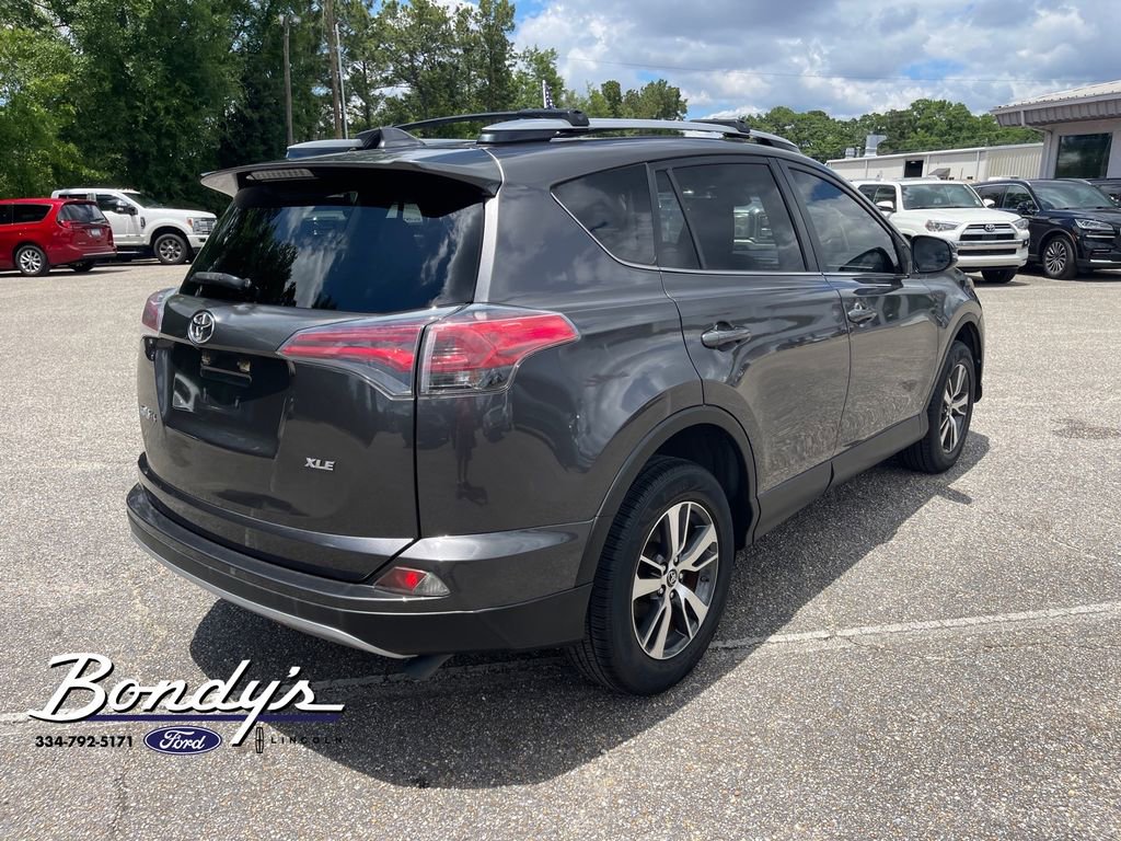Used 2018 Toyota RAV4 XLE FWD image 15
