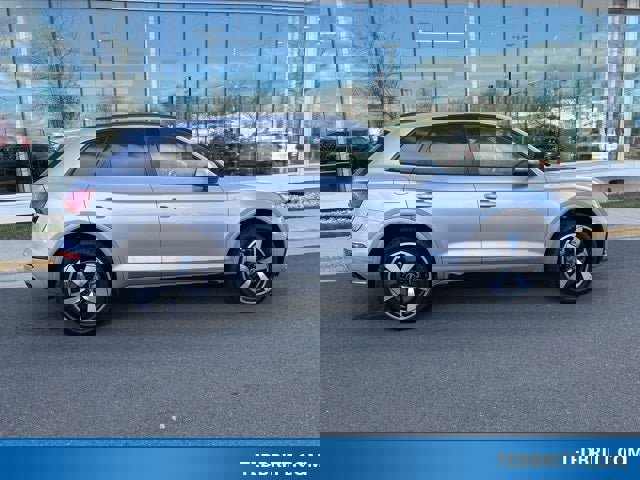 Used 2022 Audi Q5 2.0T Prestige w/ Prestige Package image 9