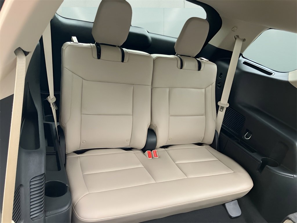 Used 2023 Ford Explorer XLT w/ Equipment Group 202A image 35