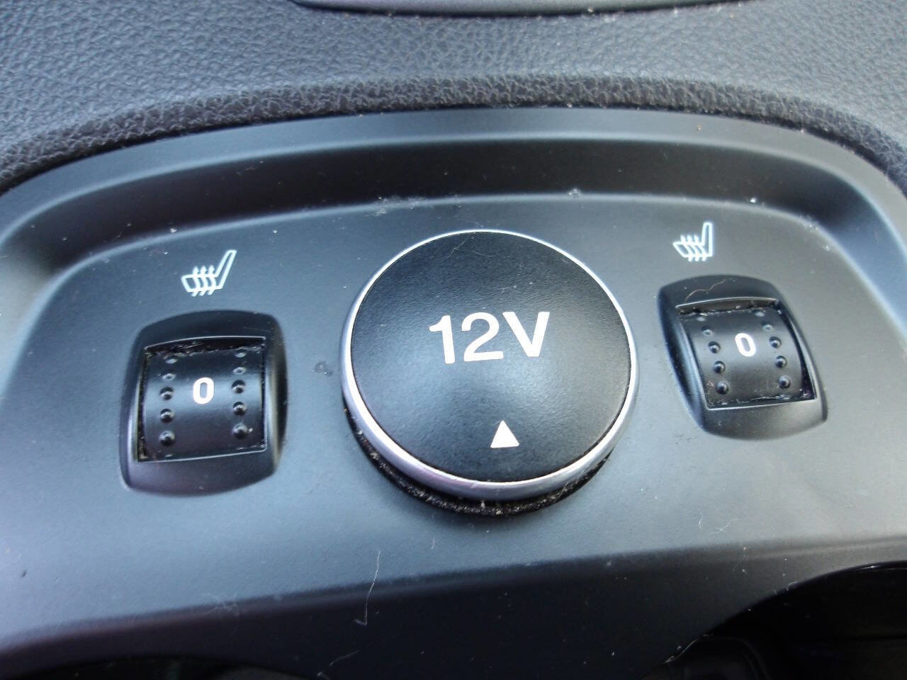 Used 2012 Ford Focus Titanium FWD image 17