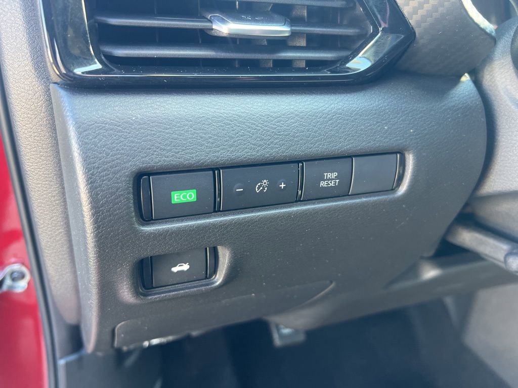 Certified 2023 Nissan Sentra SV FWD image 48