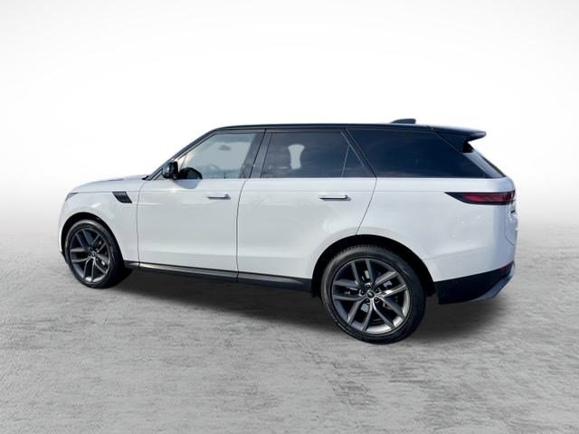 Used 2024 Land Rover Range Rover Sport SE image 5