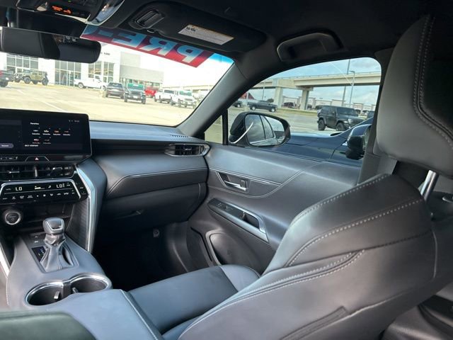 Used 2024 Toyota Venza XLE AWD/4WD image 36