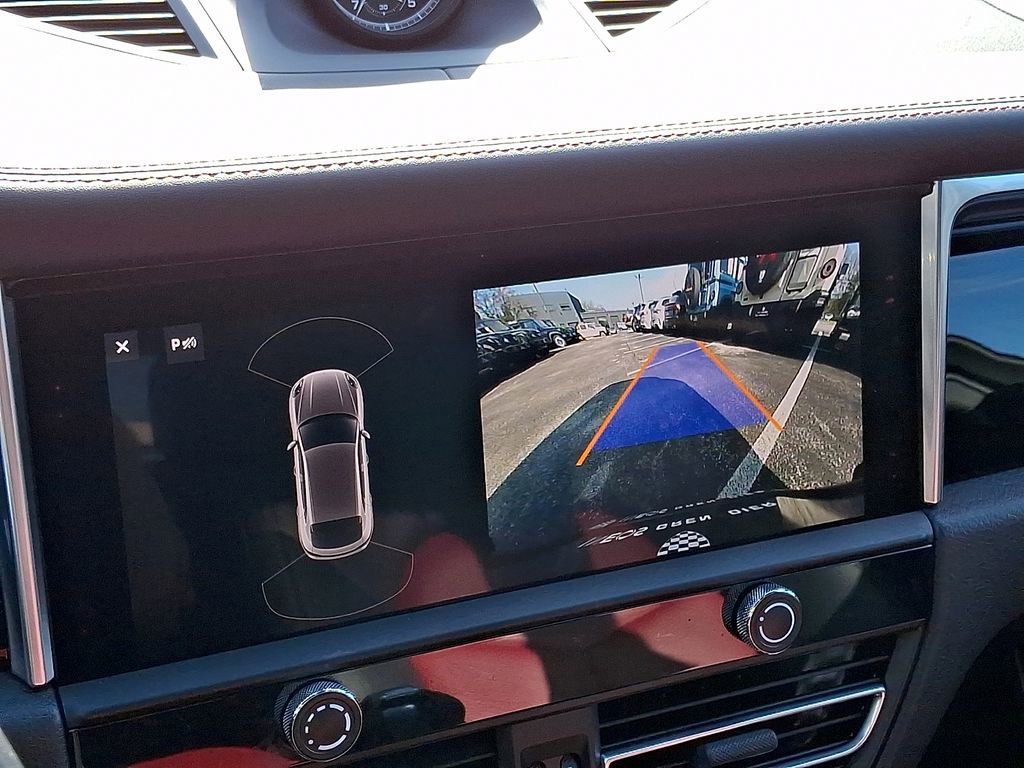 Used 2023 Porsche Macan S image 19