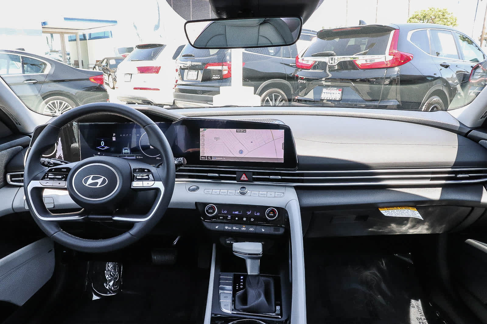 Used 2026 Hyundai Elantra Limited FWD image 16
