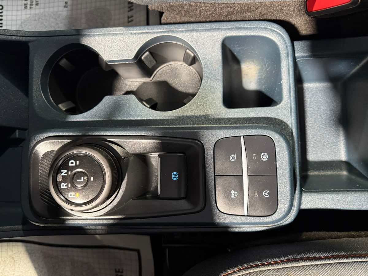 Used 2022 Ford Maverick XLT FWD image 22