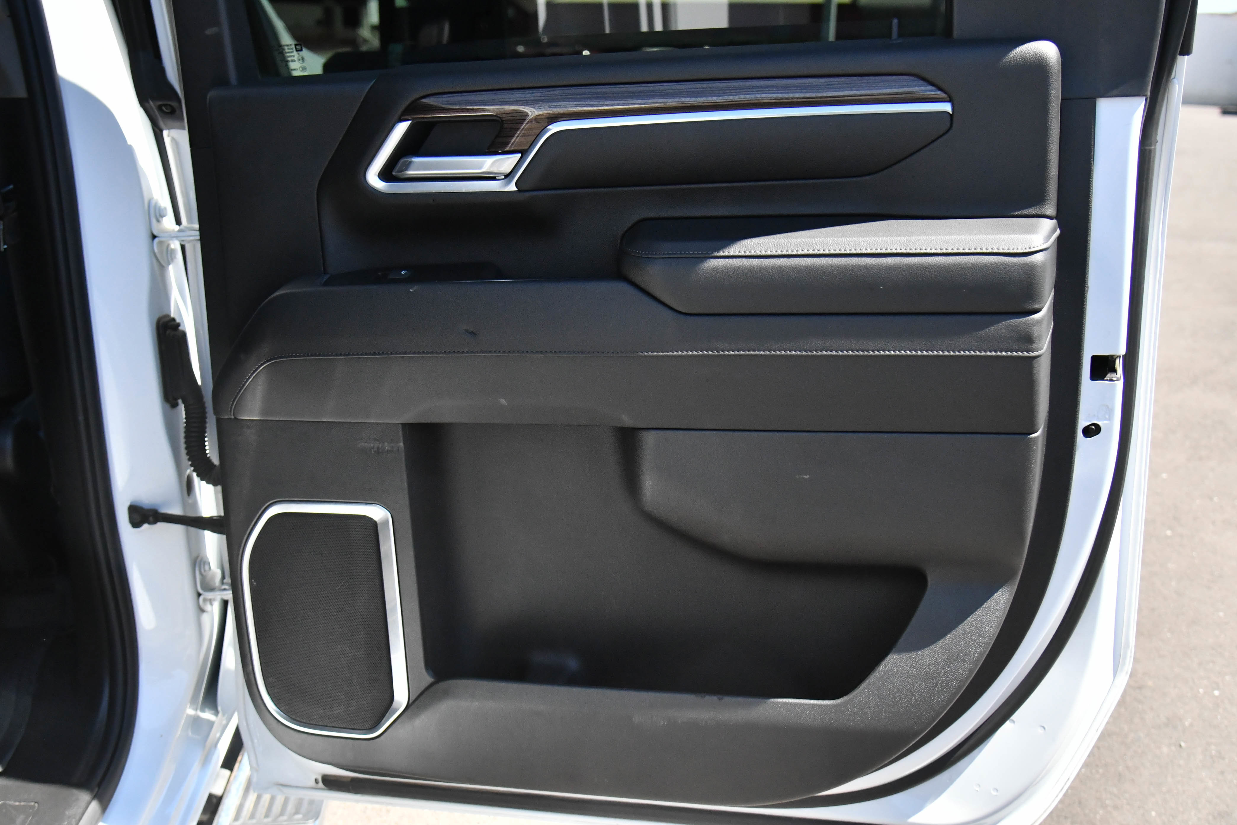Used 2025 Chevrolet Silverado 2500 LT AWD/4WD image 44