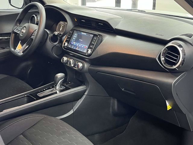 Used 2024 Nissan Kicks SV image 25