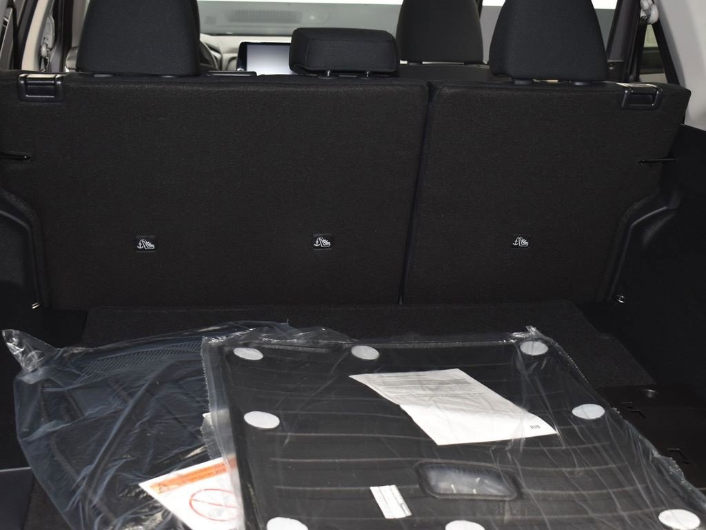 New 2026 Nissan Rogue S image 19