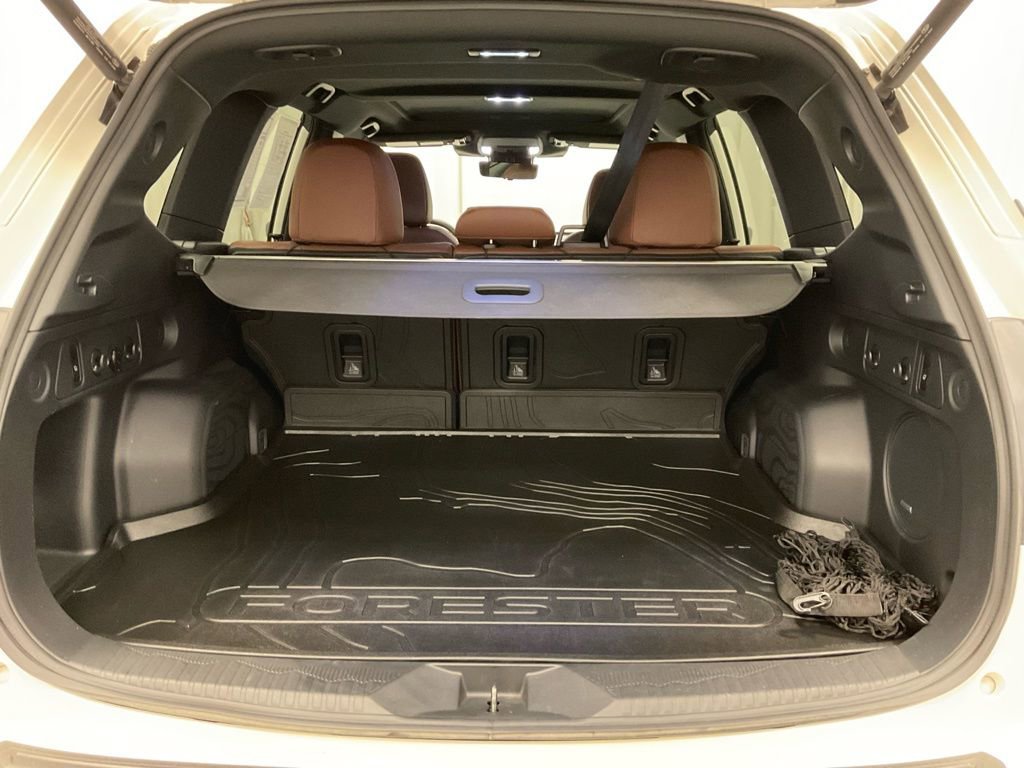 Used 2025 Subaru Forester Touring w/ Popular Package - Touring image 39