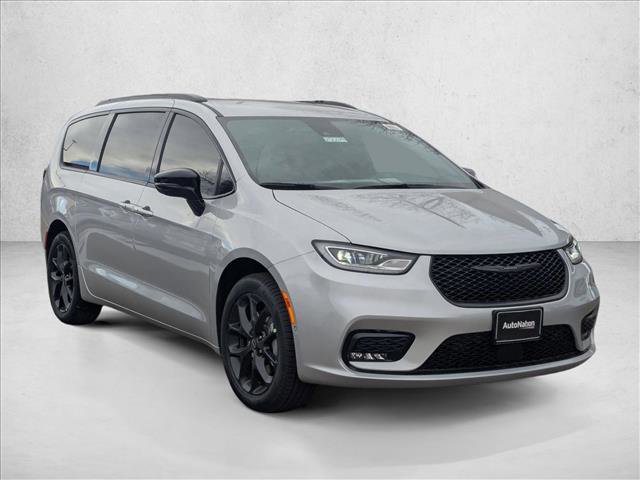 New 2026 Chrysler Pacifica Select image 7