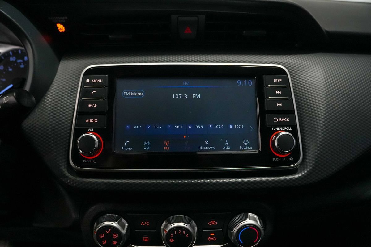 Used 2021 Nissan Kicks S FWD image 14
