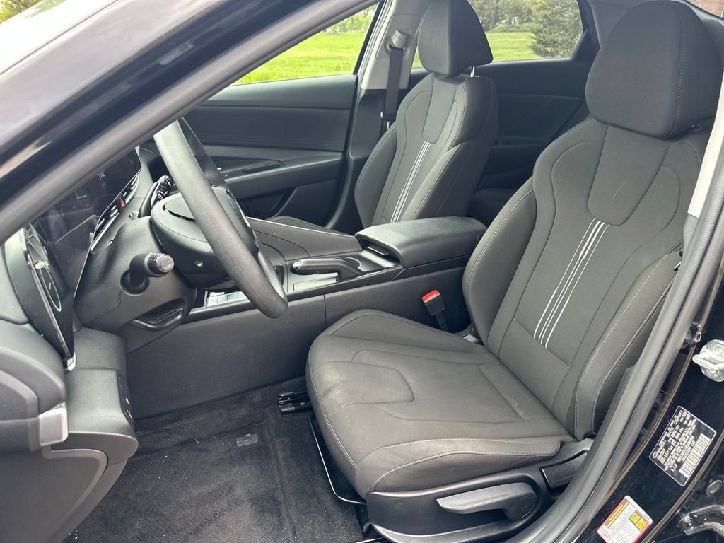 Used 2024 Hyundai Elantra SEL FWD image 12