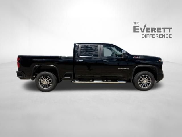 New 2026 Chevrolet Silverado 2500 LT w/ Z71 Chrome Sport Edition AWD/4WD image 8